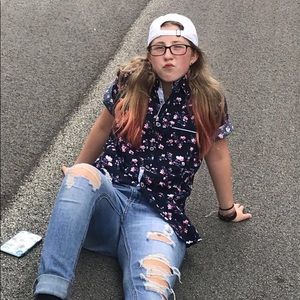 Meet your Posher, Kala